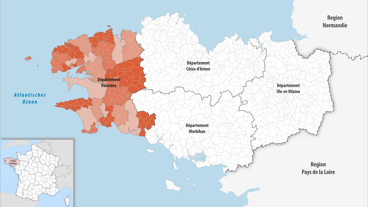 Mapa pokazuje, gdzie leży Bretania, z zaznaczonymi departamentami Finistère, Côtes-d'Armor, Morbihan i Ille-et-Vilaine.