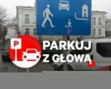 Znak informuje o strefie zamieszkania. Parkuj z głową, dbając o pieszych i dzieci.