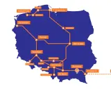 Mapa Polski z zaznaczonymi trasami kolejowymi. Widoczna jest trasa do Rzeszowa, łącząca wiele miast, w tym Warszawę, Kraków i Przemyśl.