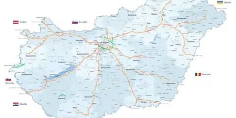 Mapa dróg Węgier z zaznaczonymi głównymi trasami i miastami. Planujesz podróż po Węgrzech? Ta mapa pomoże Ci zaplanować trasę.