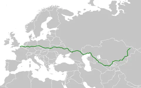 Trasa najdłuższej autostrady w Europie, biegnąca od Francji przez Europę Wschodnią i Azję Środkową aż do granicy z Chinami.