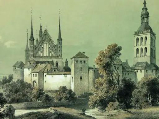 Zamek Frombork z katedrą i wieżą, otoczony drzewami. Malownicza panorama historycznej budowli.
