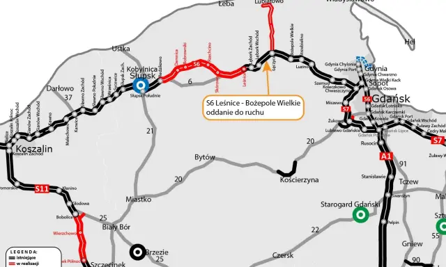 Mapa drogowa Pomorza z zaznaczoną drogą krajową 22, S6, S7 i A1. Widoczne miasta: Koszalin, Słupsk, Gdańsk, Gdynia, Tczew.