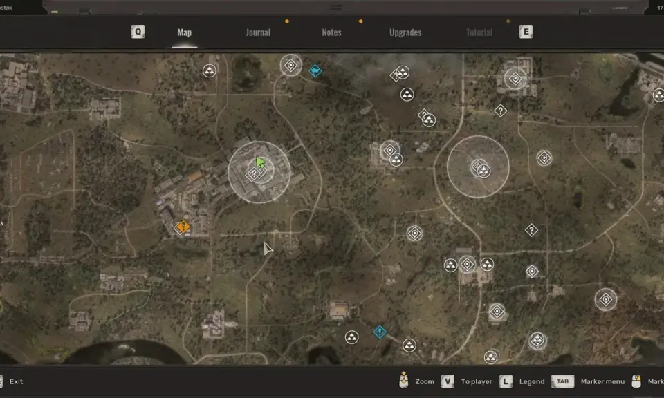 Mapa gry S.T.A.L.K.E.R. z widocznymi ikonami zadań i lokacji. Widać fragmenty budynków, dróg i terenów zielonych, sugerujące zniszczony świat, czyli martwe pole.