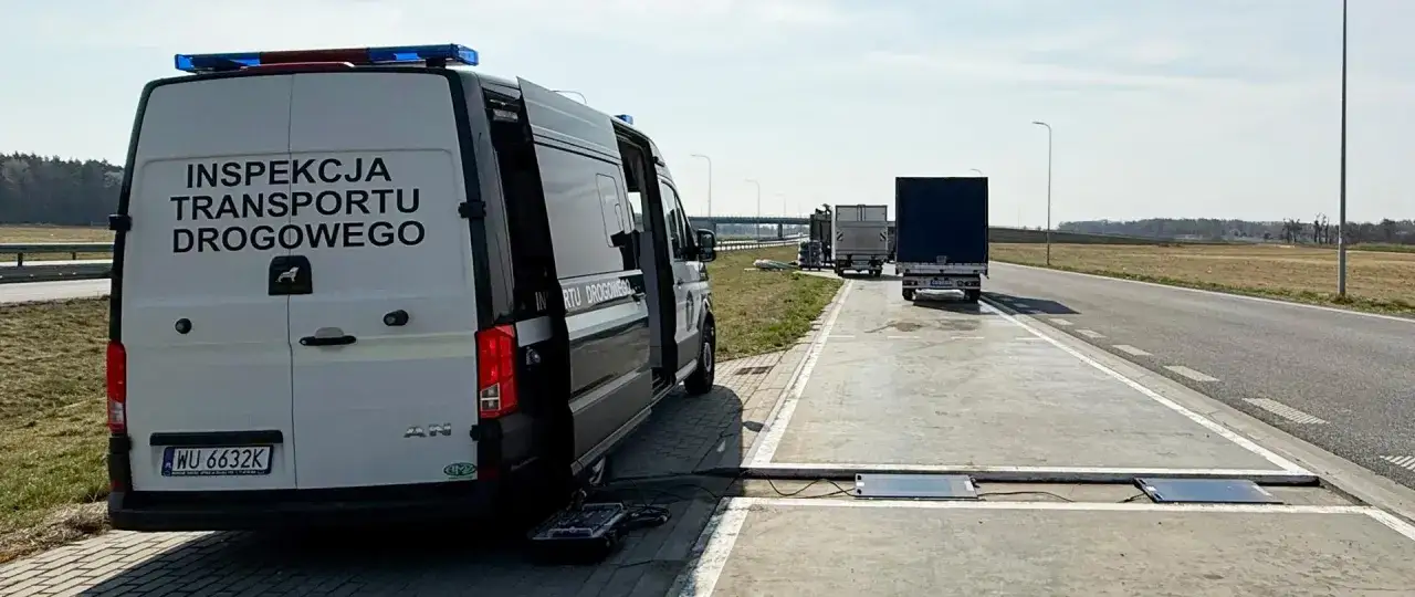 Inspekcja Transportu Drogowego kontroluje ciężarówki na wadze. W Polsce obowiązuje tolerancja przekroczenia DMC, ale jej nadużywanie grozi konsekwencjami.