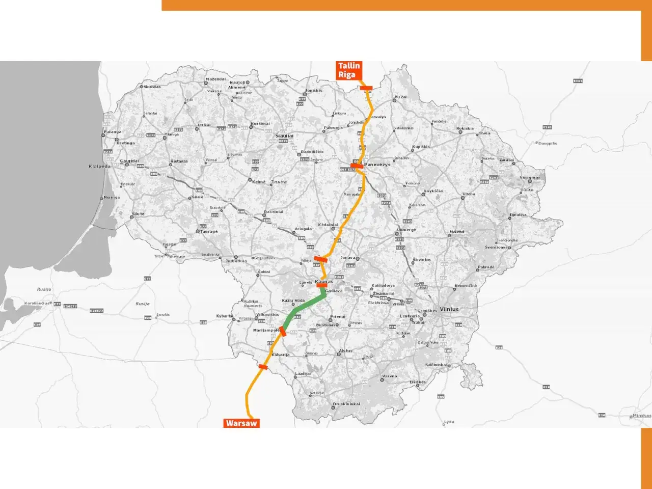 Trasa Via Baltica łączy Warszawę z Tallinem i Rygą, przebiegając przez Litwę i Łotwę.